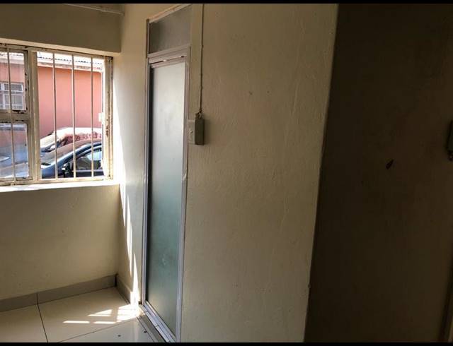 1 BEDROOM PROPERTY TO RENT IN KENSINGTON